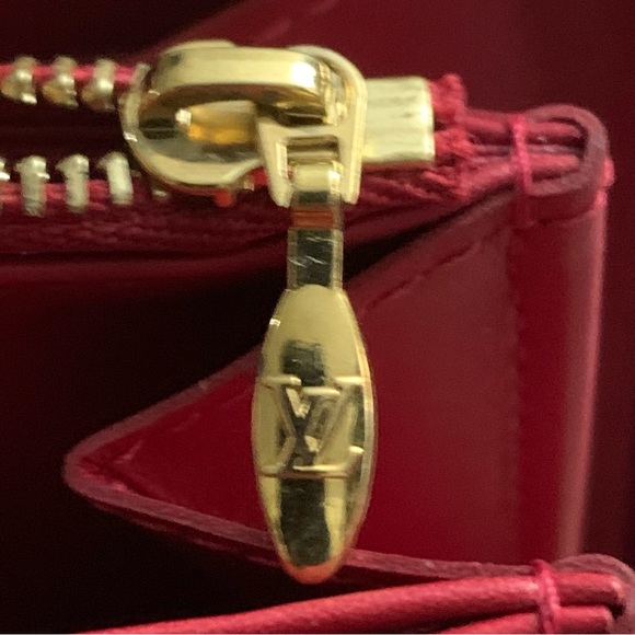 Louis Vuitton Red Vernis Zippy Wallet - Picture 5 of 16
